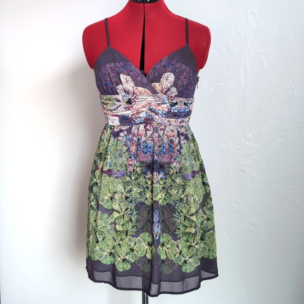 Staring at Stars Dress Urban Outfitters Ruche Waist Flowy Size 6